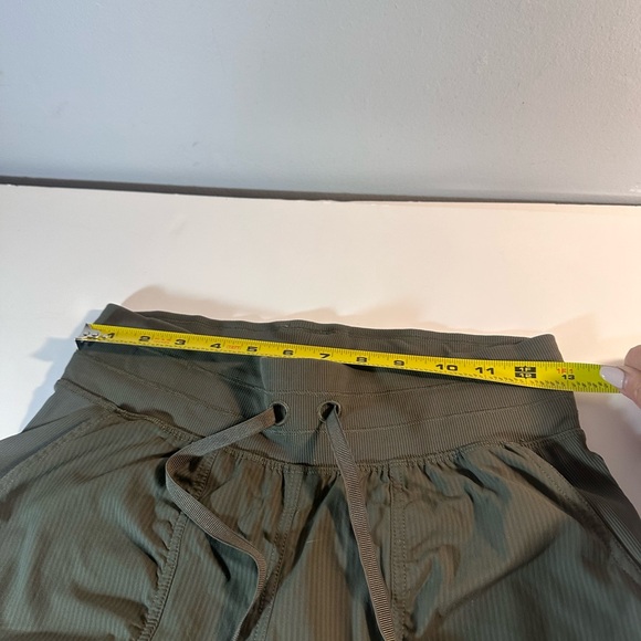 Lululemon Dance Studio Mid-rise Army Green Joggers Pants Women’s Size 4 - Picture 5 of 10